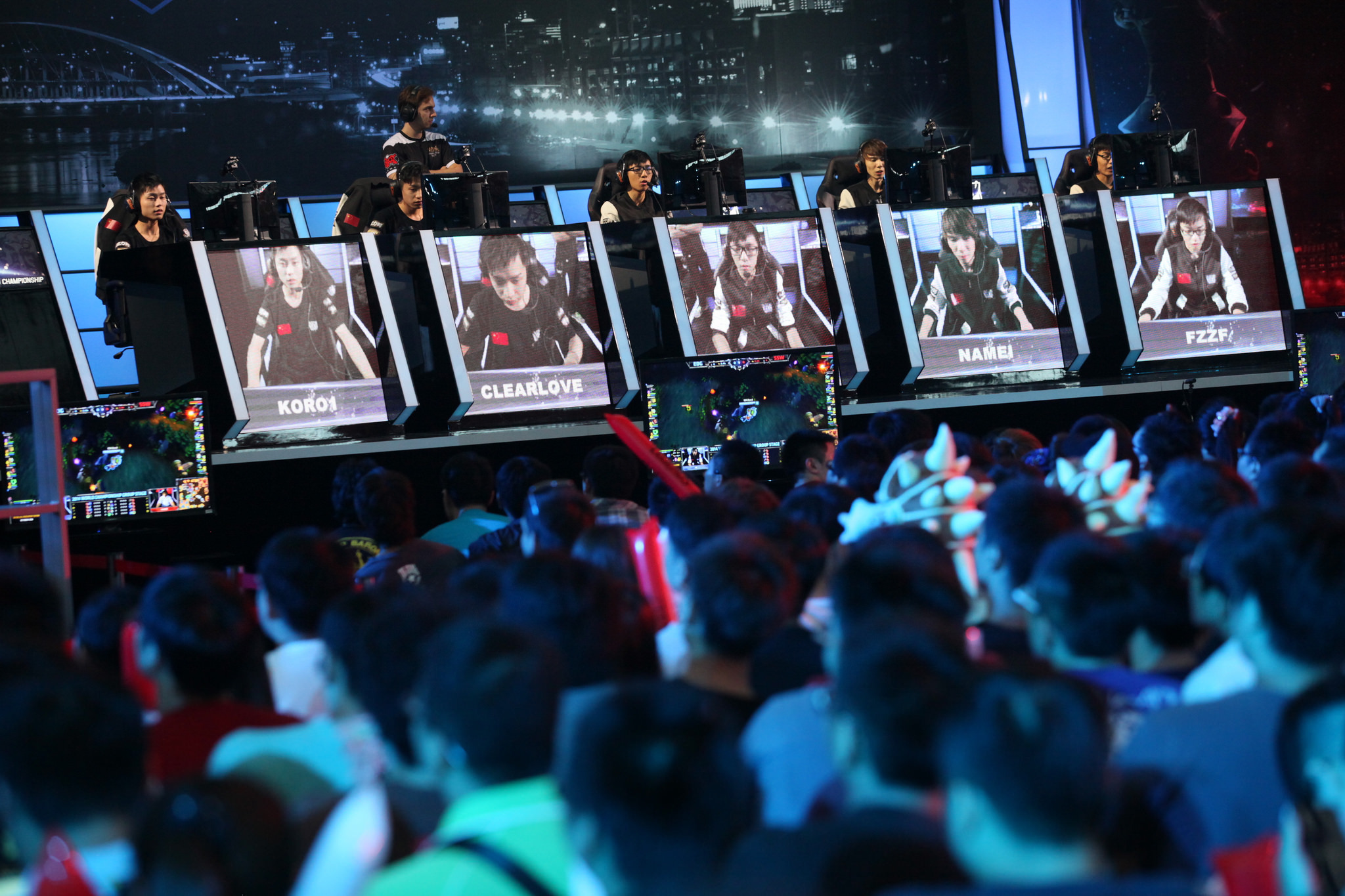 T1战队锁定S15全球总决赛瑞士轮席位，Theshy状态低迷成17强战队背景板-雷火竞技